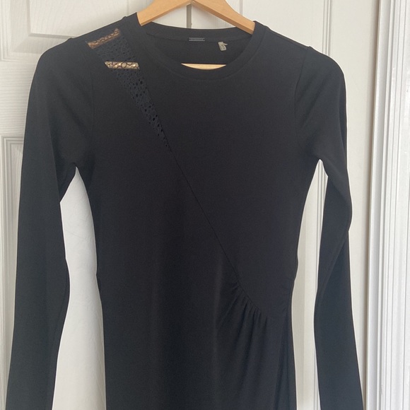 Form-Fitting Faux-Wrap Dress by Elie Tahari - Picture 3 of 12